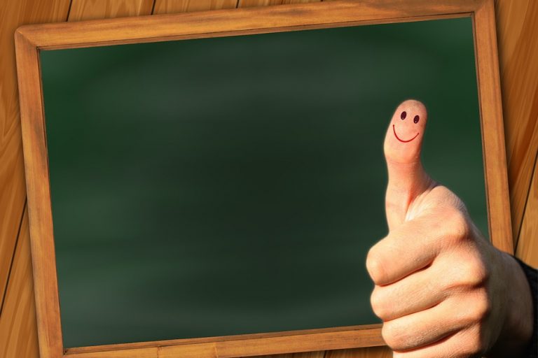 board-973989_960_720