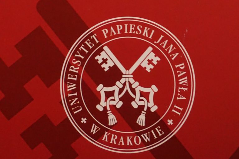 uniw-papieski
