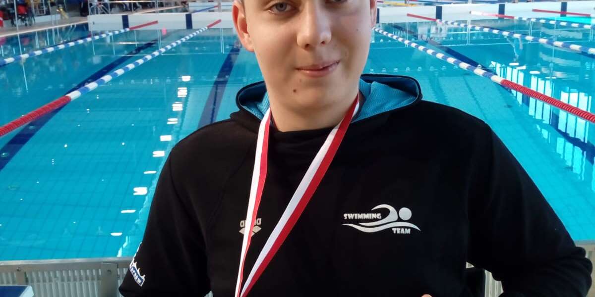 Hubet-mistrz-pływacki