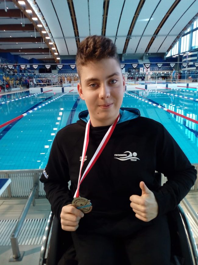 Hubet-mistrz-pływacki